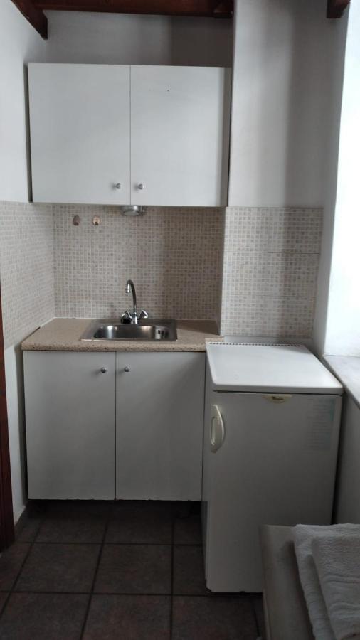 Odos Odysseos Aparthotel Ermoupoli Esterno foto