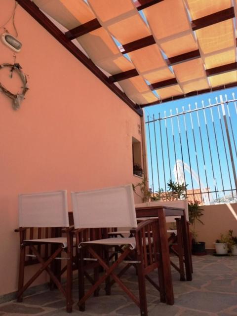 Odos Odysseos Aparthotel Ermoupoli Esterno foto