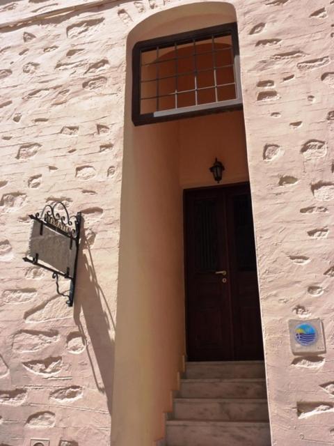 Odos Odysseos Aparthotel Ermoupoli Esterno foto