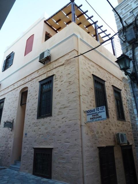 Odos Odysseos Aparthotel Ermoupoli Esterno foto