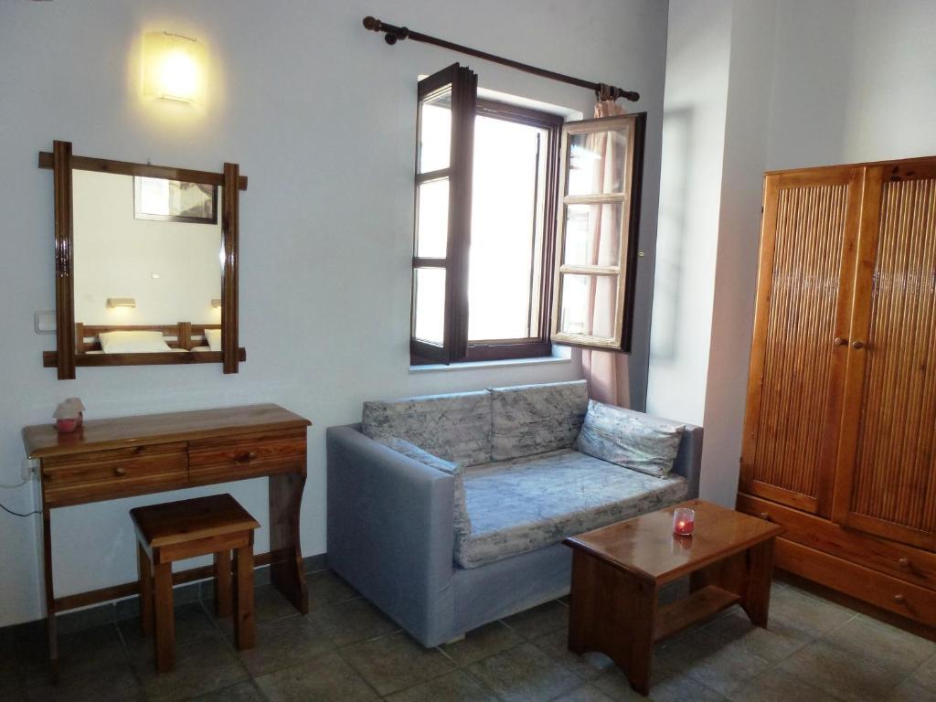 Odos Odysseos Aparthotel Ermoupoli Camera foto