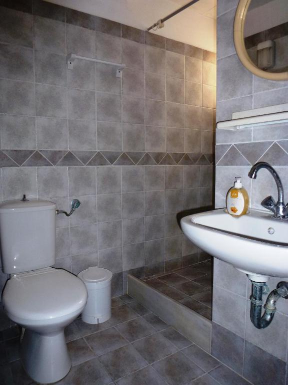 Odos Odysseos Aparthotel Ermoupoli Camera foto